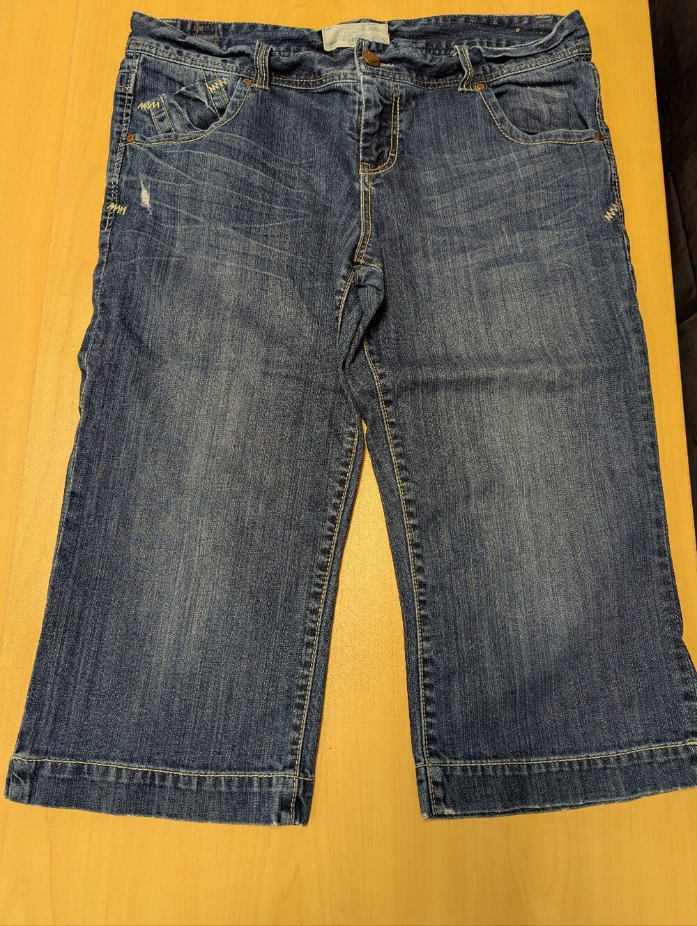 Maurice's Blue Denim Capris